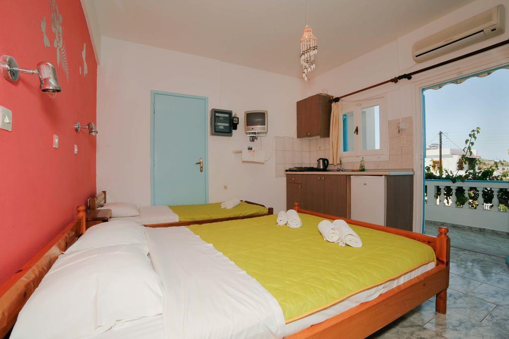 Mira Mare Studios Lipsi Room photo