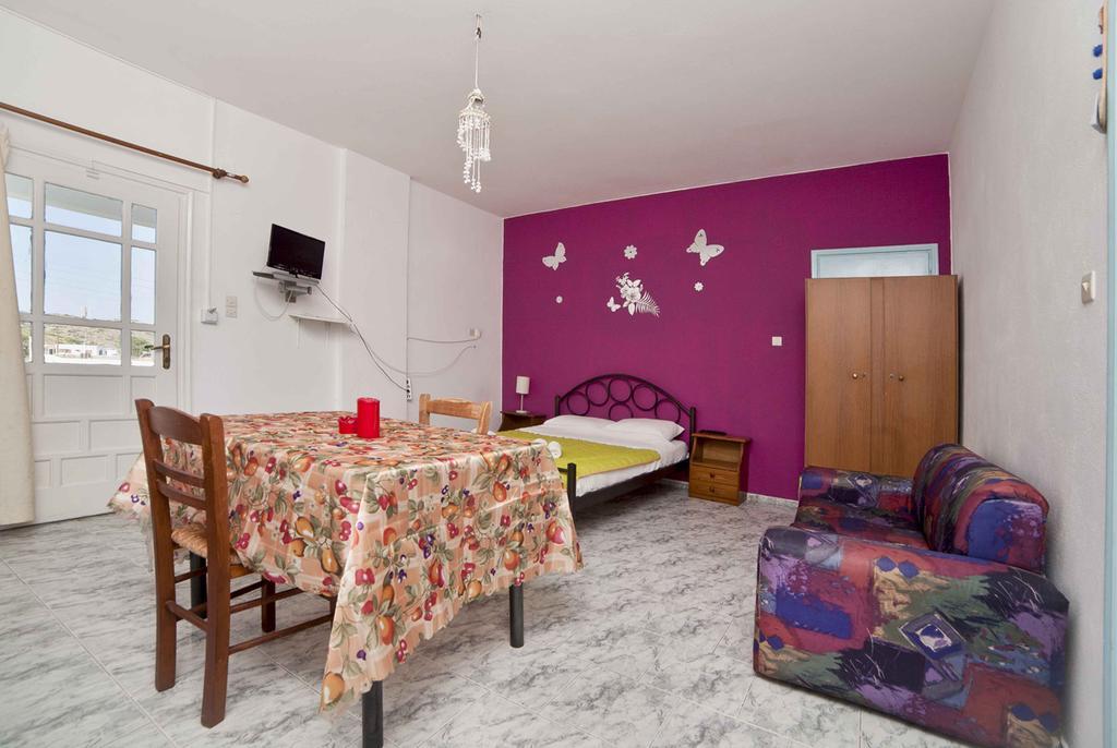 Mira Mare Studios Lipsi Room photo